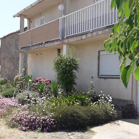 شقة Apartman Nika Ražanac المظهر الخارجي الصورة