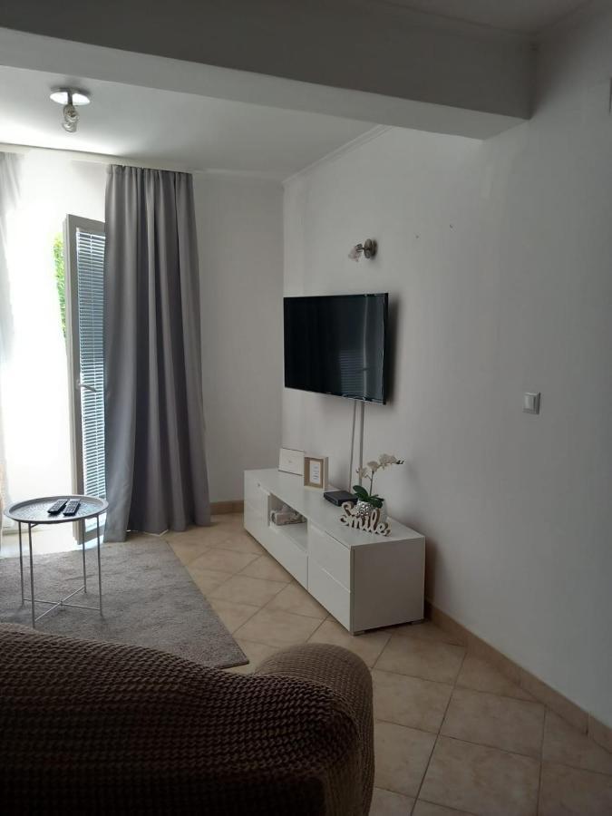شقة Apartman Nika Ražanac المظهر الخارجي الصورة