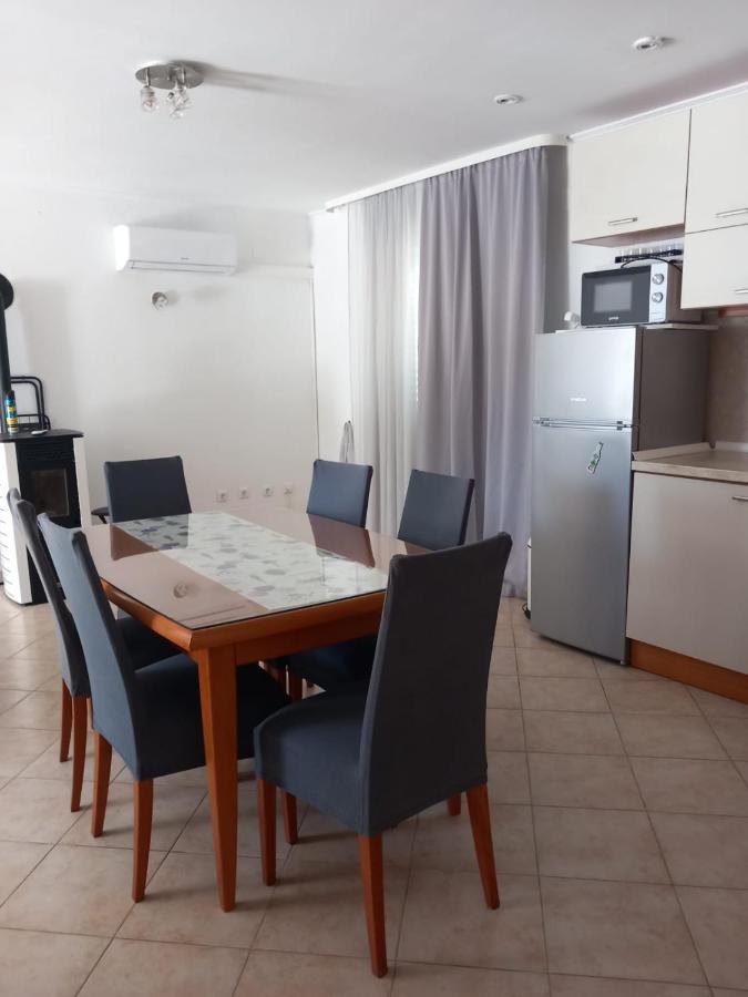 شقة Apartman Nika Ražanac المظهر الخارجي الصورة